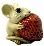 Mouse with Strawberry